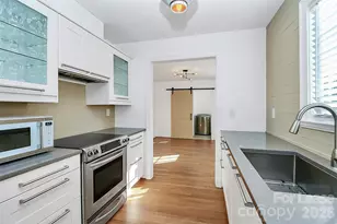 2019 Highland St, Charlotte, NC 28208 - Photo 11