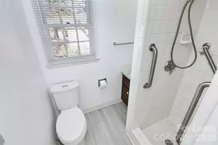 2019 Highland St, Charlotte, NC 28208 - Photo 15
