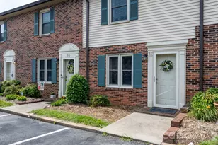 1330 5th St NE, Hickory, NC 28601 - Photo 3