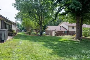 1330 5th St NE, Hickory, NC 28601 - Photo 27