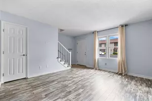 1330 5th St NE, Hickory, NC 28601 - Photo 5