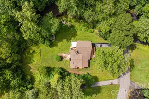 32 Mayfair Dr, Candler, NC 28715 - Photo 3