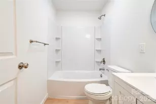 2994 Lutz Blvd, Newton, NC 28658 - Photo 11