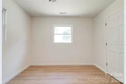 2994 Lutz Boulevard, Newton, NC 28658 - Photo 23