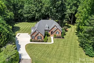 305 Forbes Ct, Lake Wylie, SC 29710 - Photo 45