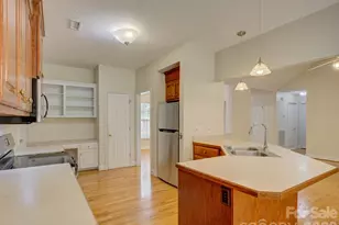 1527 Lavington Ct, Gastonia, NC 28056 - Photo 9