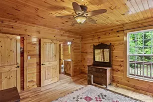 439 Upper Pig Pen Rd, Green Mountain, NC 28740 - Photo 17