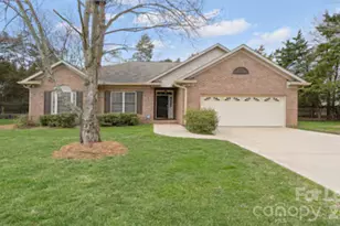 2804 Wingfield Pl, Charlotte, NC 28210 - Photo 1