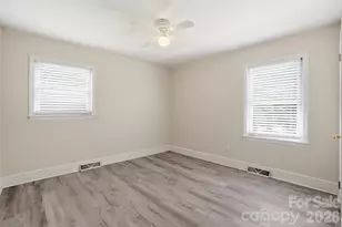 2032 Eastway Dr, Charlotte, NC 28205 - Photo 11