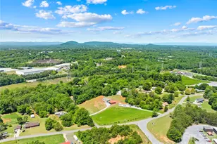 4051 10th Ave Dr SW, Hickory, NC 28602 - Photo 35