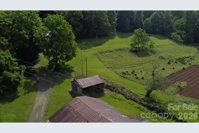 1327 Nc 80 Highway, Bakersville, NC 28705 - Photo 25