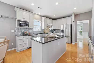 1854 Briarcrest Drive NW, Charlotte, NC 28269 - Photo 7