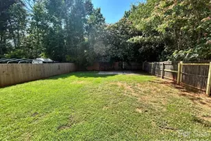 821 Lakehill Rd, Charlotte, NC 28214 - Photo 19
