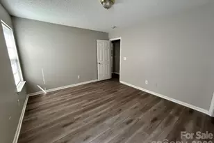 821 Lakehill Rd, Charlotte, NC 28214 - Photo 9