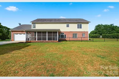 1360 Sweetbriar Lane, Hickory, NC 28602 - Photo 37
