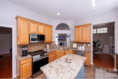 6103 Breckfield Court, Charlotte, NC 28278 - Photo 13