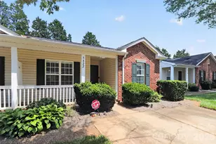 5422 Harris Cove Dr, Charlotte, NC 28269 - Photo 29