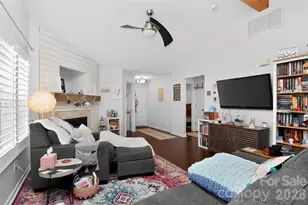 5422 Harris Cove Dr, Charlotte, NC 28269 - Photo 5