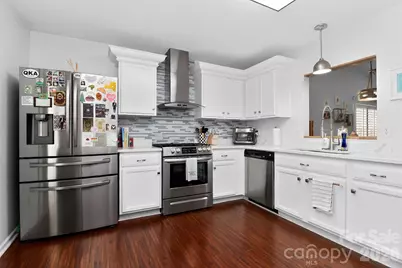 5422 Harris Cove Drive, Charlotte, NC 28269 - Photo 11