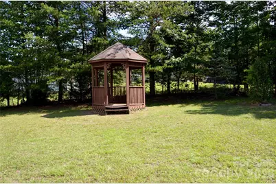 848 Deer Park Road, Nebo, NC 28761 - Photo 17