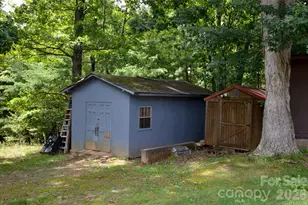 848 Deer Park Rd, Nebo, NC 28761 - Photo 11