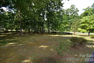 848 Deer Park Rd, Nebo, NC 28761 - Photo 9