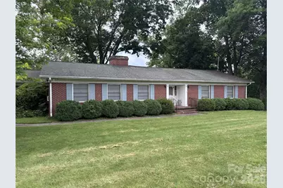 625 Vance Street, Waynesville, NC 28786 - Photo 1