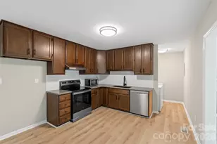 711 King Arthur Dr, Gastonia, NC 28056 - Photo 13