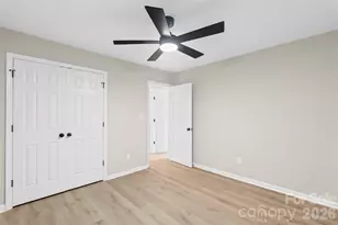 711 King Arthur Dr, Gastonia, NC 28056 - Photo 21