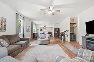2211 Savannah Hills Dr, Matthews, NC 28105 - Photo 7
