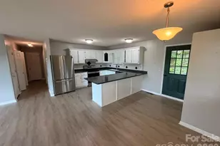 281 Cherrywood Cir, Hayesville, NC 28904 - Photo 11