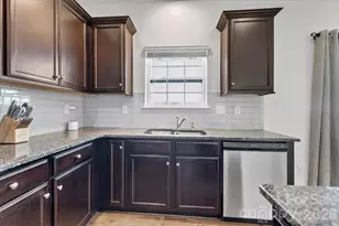 157 Kingsway Dr, Mooresville, NC 28115 - Photo 17