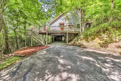 571 Tsisqua Circle, Brevard, NC 28712 - Photo 1