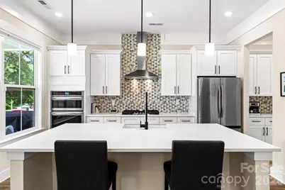 1002 Parkes Street, Matthews, NC 28105 - Photo 5