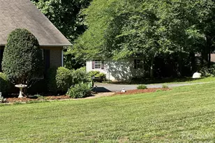 1724 Wellington Ave, Newton, NC 28658 - Photo 31
