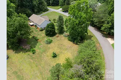 1724 Wellington Avenue, Newton, NC 28658 - Photo 37