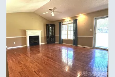 1724 Wellington Avenue, Newton, NC 28658 - Photo 15
