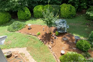 1724 Wellington Ave, Newton, NC 28658 - Photo 3