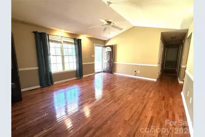 1724 Wellington Avenue, Newton, NC 28658 - Photo 13