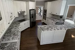 17120 Players Ridge Dr, Cornelius, NC 28031 - Photo 11