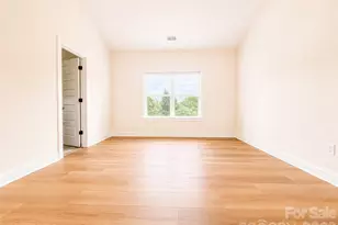 1242 N Sharon Amity Rd, Charlotte, NC 28211 - Photo 25