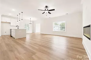 1242 N Sharon Amity Rd, Charlotte, NC 28211 - Photo 11