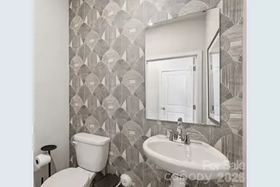 2943 31st Street NE, Hickory, NC 28601 - Photo 11