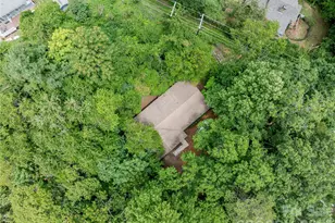 100 Stonewall Ave, Swannanoa, NC 28778 - Photo 5
