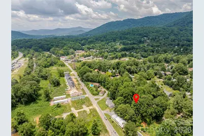 100 Stonewall Avenue, Swannanoa, NC 28778 - Photo 9