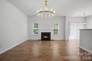 912 Little Creek Dr, Fort Mill, SC 29715 - Photo 5