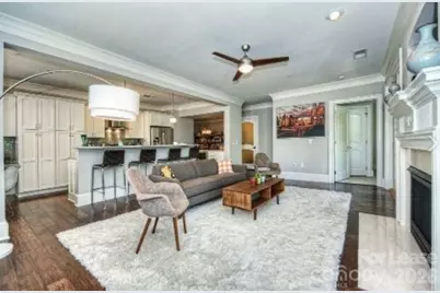 2100 Queens Road W #Panorama, Charlotte, NC 28207 - Photo 5