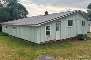 908 E 1st St, Newton, NC 28658 - Photo 27