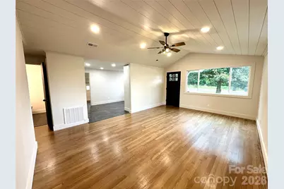 908 E 1st Street, Newton, NC 28658 - Photo 5