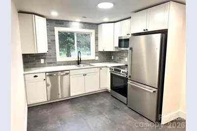 908 E 1st Street, Newton, NC 28658 - Photo 25